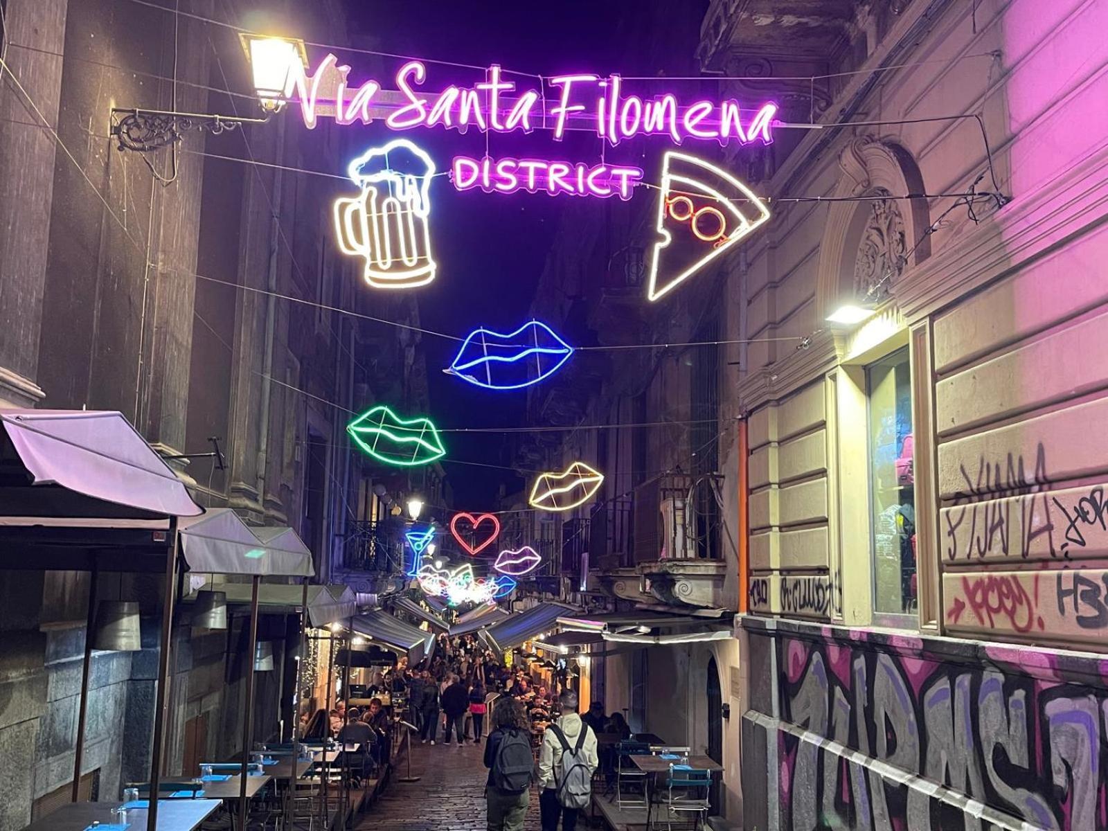 Guest House "Le Sciare" - Centro Storico カターニア エクステリア 写真